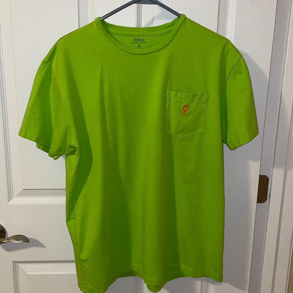 Men’s Polo Pocket Tshirt Size: Medium